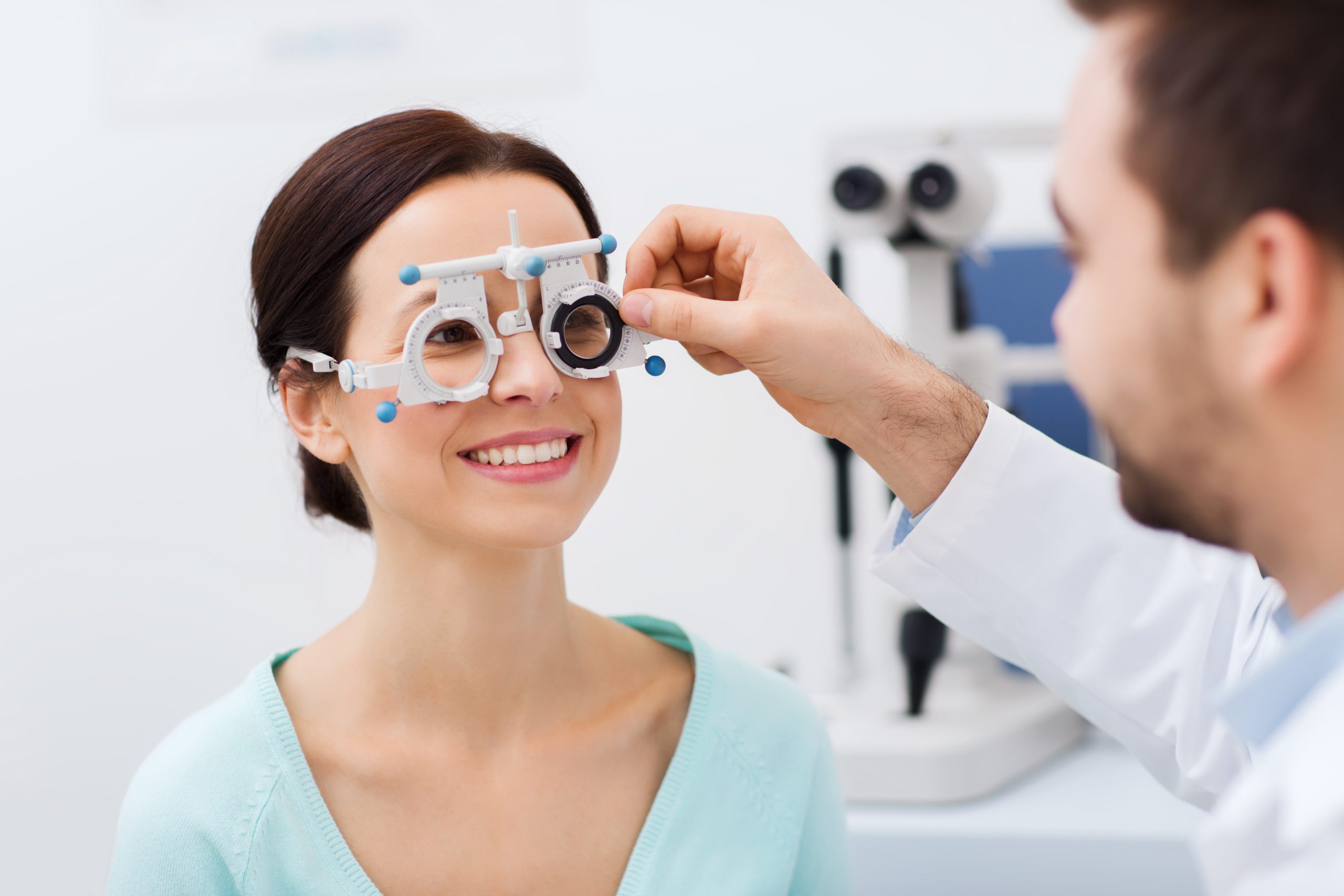 Comprehensive eye exam appointment with Dr. Joseph Schkolnick